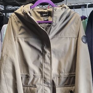 DKNY Women's Water Resistant Hooded Long Line Parka Jacket, Adjustable Waist Med